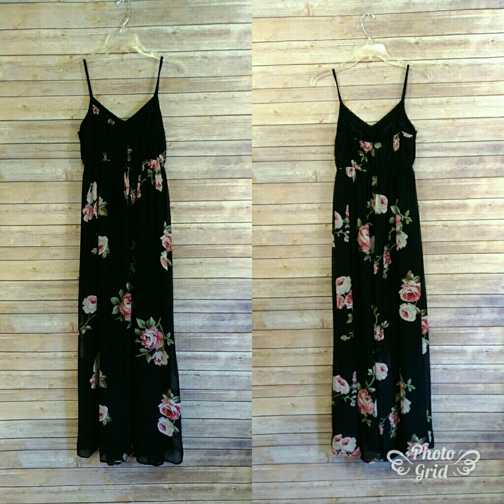 Doe & Rae - Floral Maxi Dress